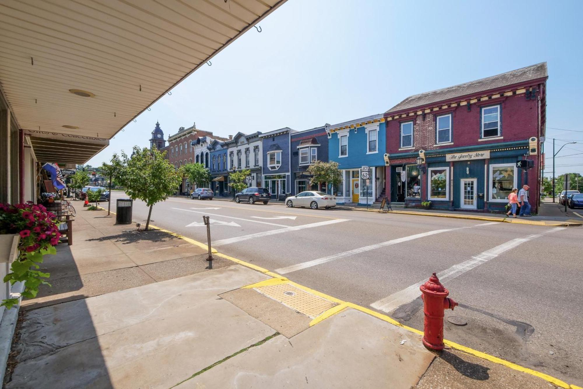 Sleek Millersburg Apartment In Downtown! Exterior photo